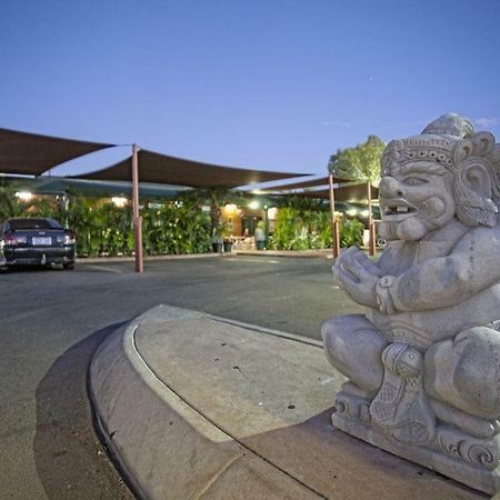 Latitude20 Cattrall Park Motel Karratha Extérieur photo